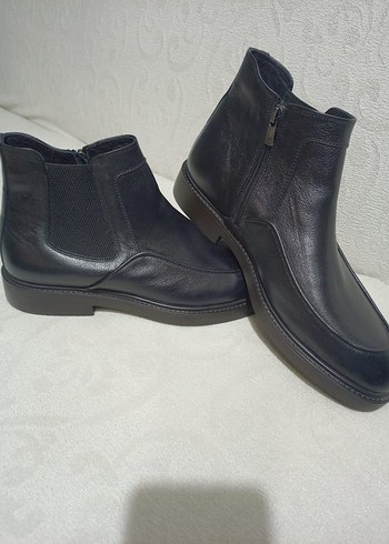 Klasik Siyah Erkek bot - Görsel 2