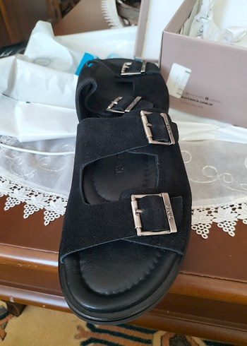 Siyah süet 
Tokalı Erkek Terlik - Görsel 2