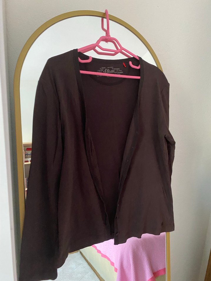 Düğmeli Kahverengi V Yaka Kadın Hırka - Görsel 4