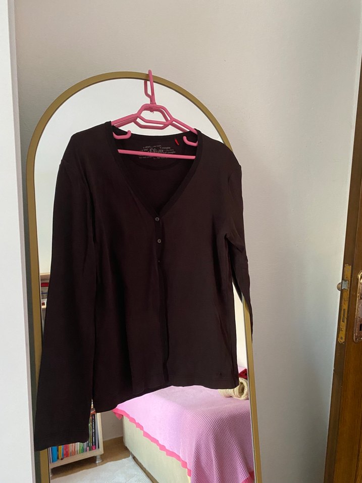 Düğmeli Kahverengi V Yaka Kadın Hırka - Görsel 2