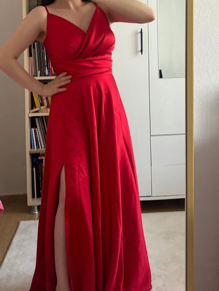 Klasik Kırmızı Uzun Drapeli Kadın Elbise - Görsel 2
