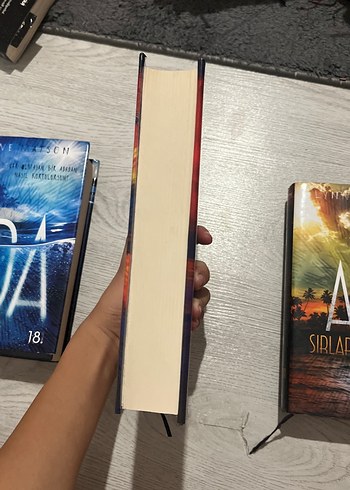  Beden Ada Serisi 3 Kitap Seti - Lynne Matson