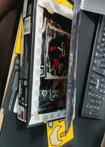 LEGO Formula 1 Oracle Red Bull Yarış Arabası - Görsel 3