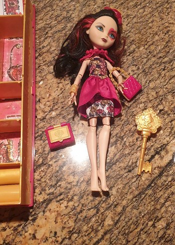 Ever After High - Lizzie Hearts