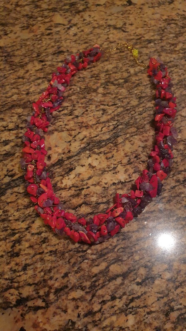 Uzun Koyu Kırmızı Boncuklu Kadın Kolye - Görsel 2