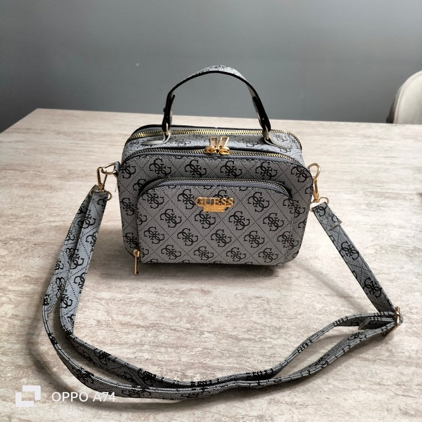 Guess Gri Yılan Desenli Kadın Çanta - Görsel 3