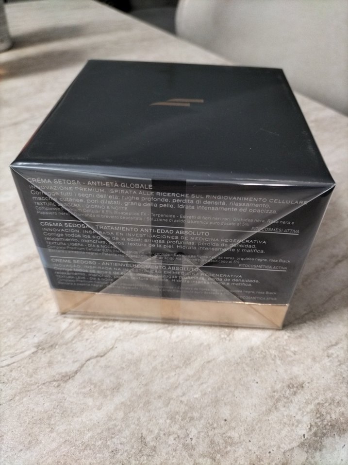 Lierac Premium Silky Anti-Aging Krem - Görsel 2