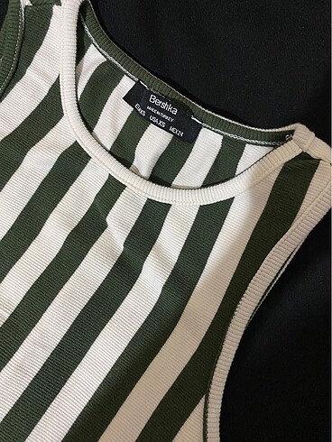 Bershka crop