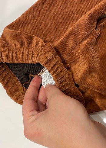 Kız Çocuk Kahverengi Süet Dantel Detaylı Tayt - Görsel 4