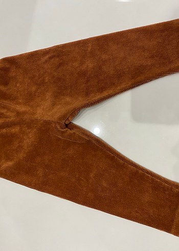 Kız Çocuk Kahverengi Süet Dantel Detaylı Tayt - Görsel 5