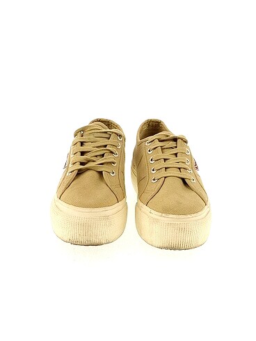 36 Beden Superga Spor Ayakkabı %70 İndirimli.