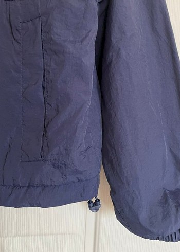 pull and bear yağmurluk - Görsel 4