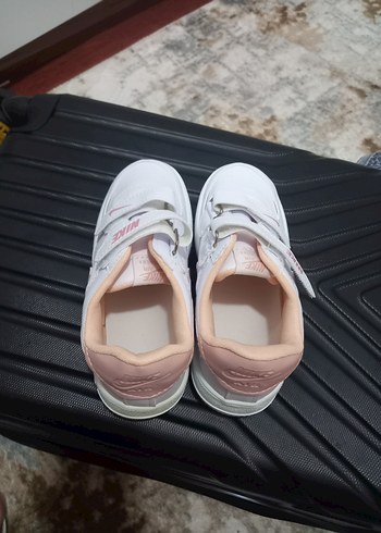 Kız Çocuk Beyaz Nike Spor Ayakkabı - Görsel 2