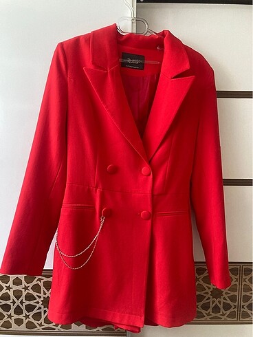 Kırmızı Şortlu Blazer Ceket Elbise