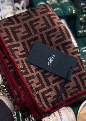Fendi yün pamuk şal