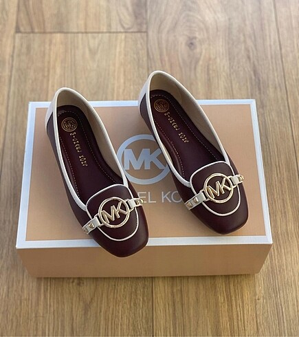 Micheal kors babet