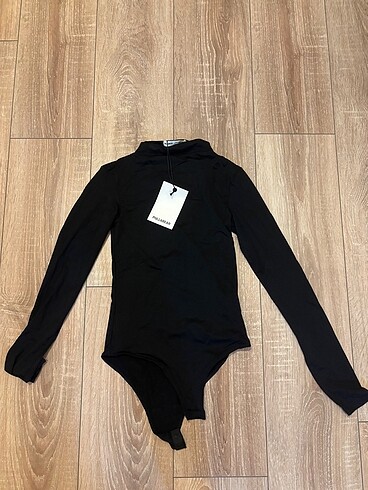 pull and bear poliamid body