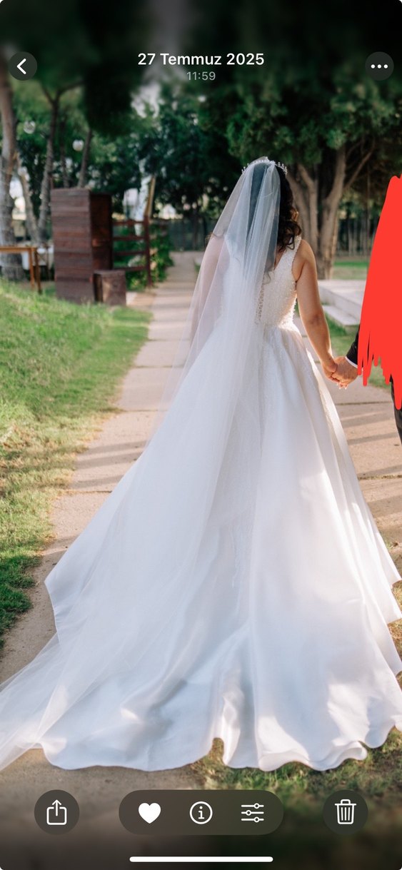 Pierre Cardin Bir uzun bir kısa 2 duvakla beraber - Görsel 4