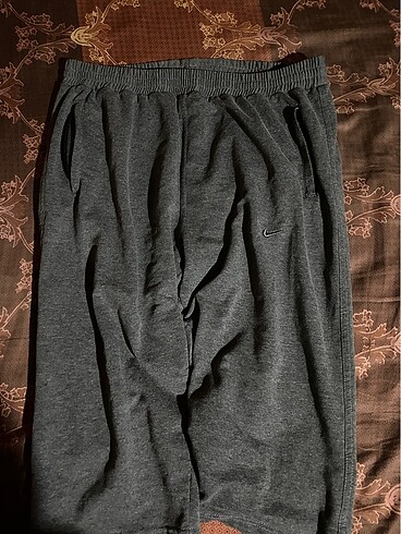 Nike Capri