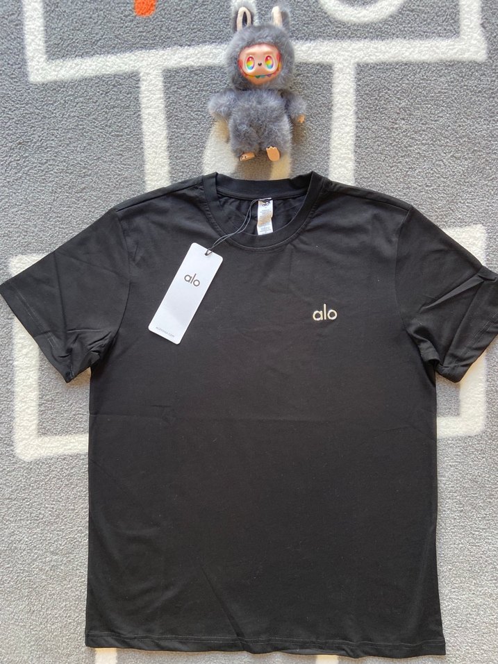 Alo yoga Kadın Siyah beyaz ekru   Kısa Kollu Tişört - Görsel 5