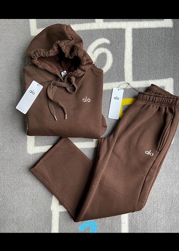 Alo yoga Kahverengi Kapüşonlu Kadın takım - Görsel 4