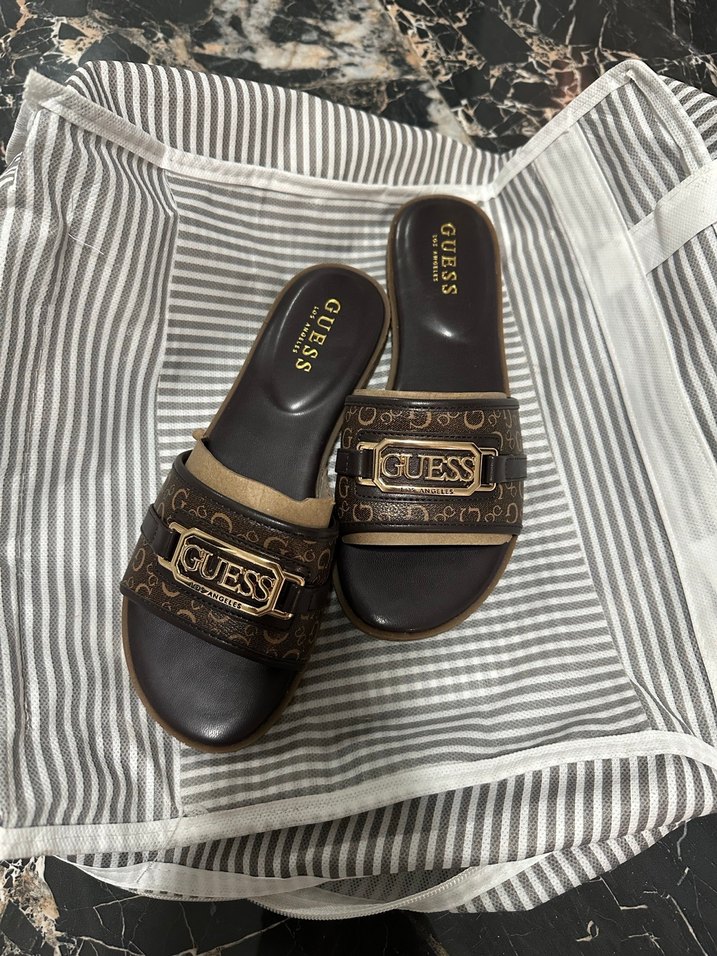 Guess Kahverengi Tokalı Terlik - Görsel 2