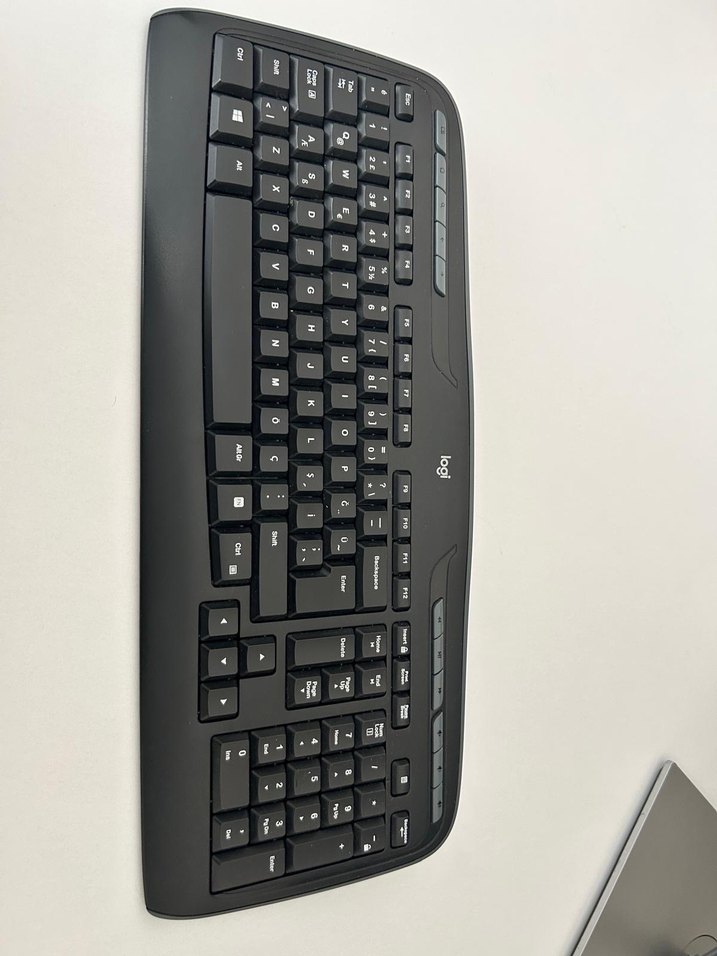 Logitech Siyah Kablosuz Klavye - Görsel 3