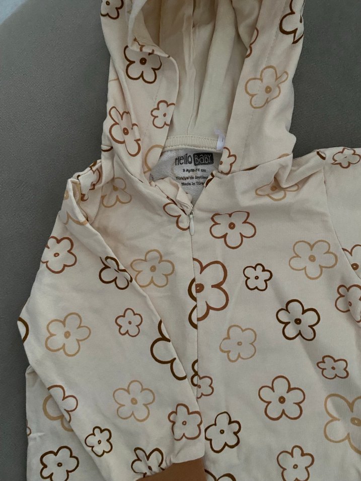 Kapüşonlu Çiçek Desenli Bebek Tulum - Görsel 2