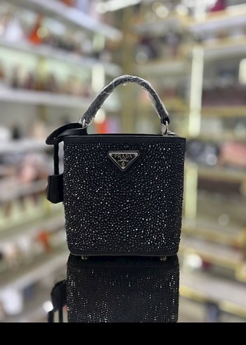 Prada Siyah Payetli Deri Kadın Çanta