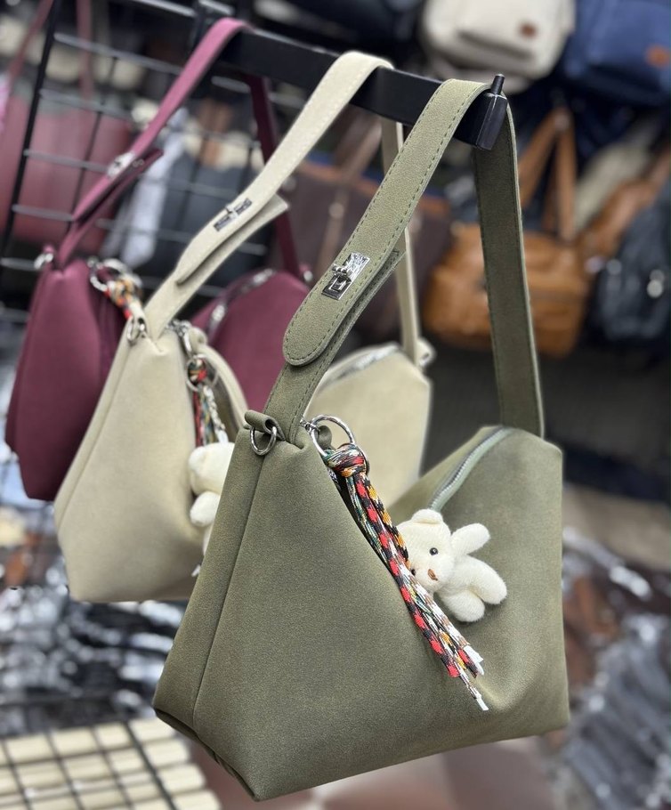 Camel Deri Kadın Çanta Püsküllü ve Ayıcık Detaylı - Görsel 4