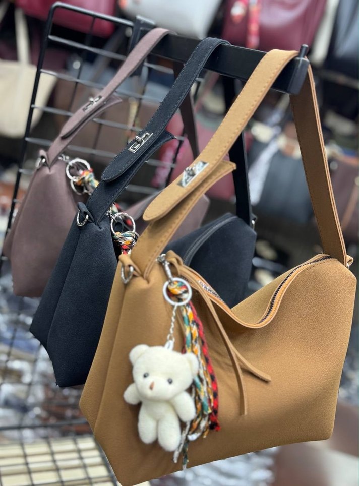 Camel Deri Kadın Çanta Püsküllü ve Ayıcık Detaylı - Görsel 2