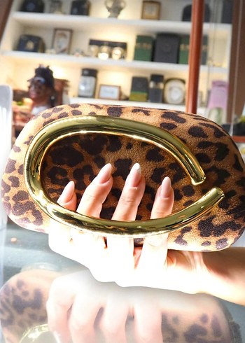 Beyaz Deri Tokalı Kadın Portföy Çanta - Görsel 3