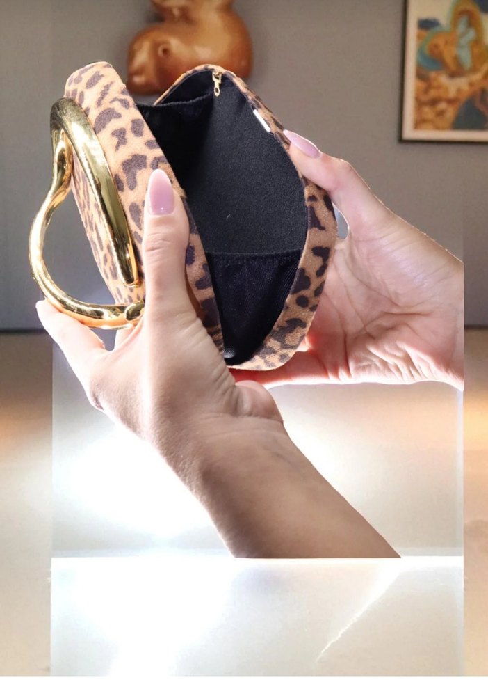 Beyaz Deri Tokalı Kadın Portföy Çanta - Görsel 4