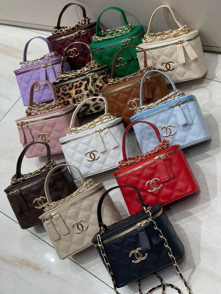 Zincir Detaylı Kahverengi Yılan Derisi Desenli Deri Çanta - Görsel 2