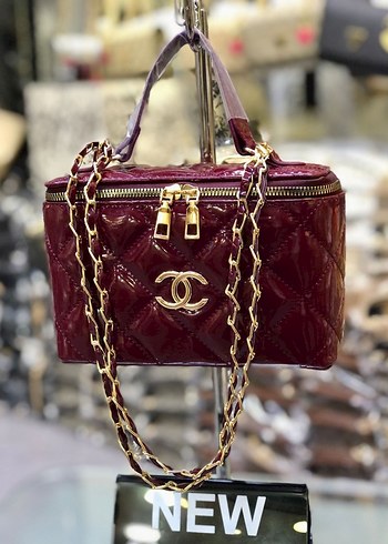 Zincir Detaylı Kahverengi İşlemeli Deri Kadın Çanta - Görsel 5