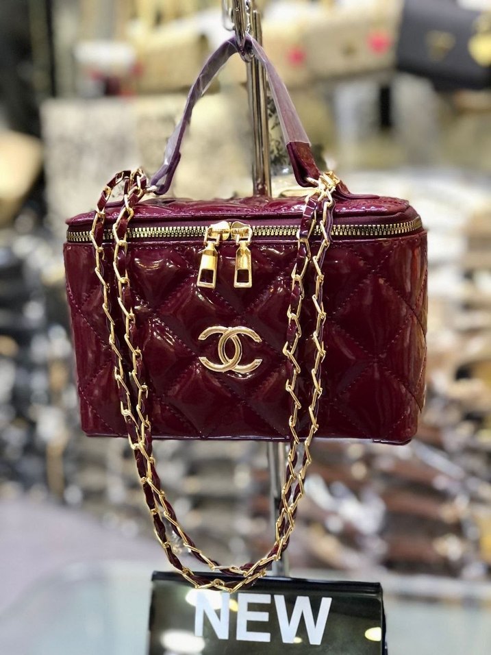 Zincir Detaylı Kahverengi İşlemeli Deri Kadın Çanta - Görsel 5