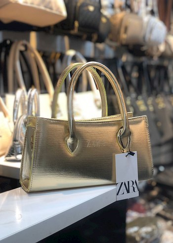Zara Beyaz Parlak Deri Kadın Çanta ARI
