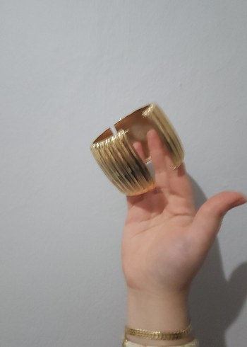 Parlak Altın Piliseli Kadın Bileklik/Bilezik - Görsel 4