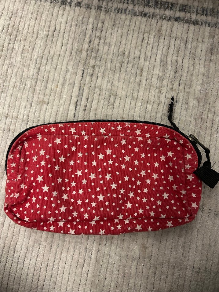 Kırmızı Yıldız Desenli Fermuarlı Kalemlik - Görsel 2