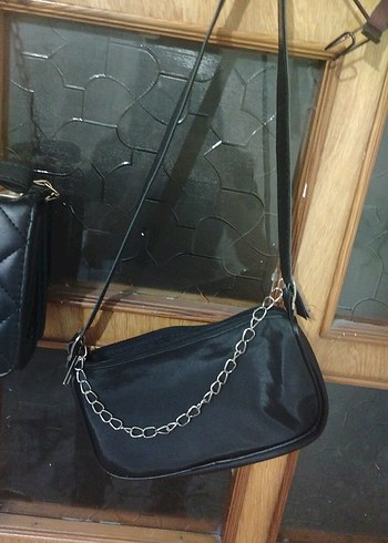 Zincir Detaylı Siyah Deri Gotik Çanta