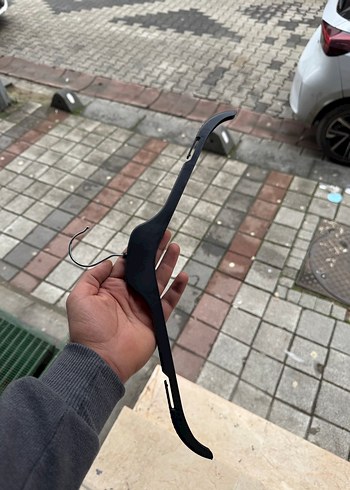 Siyah Plastik Giysi Askısı - Görsel 2