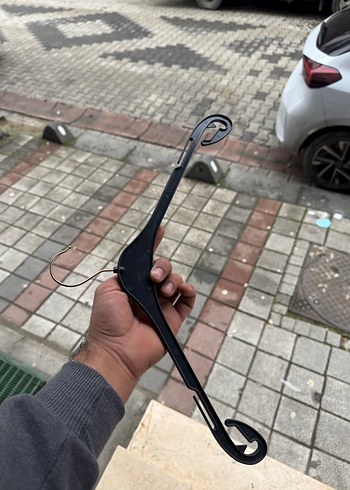 Siyah Plastik Askı Metal Kancalı - Görsel 2