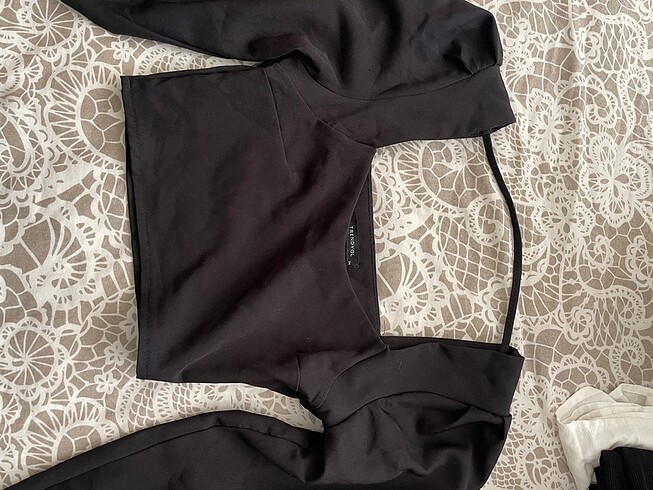 Balon kol siyah crop bluz