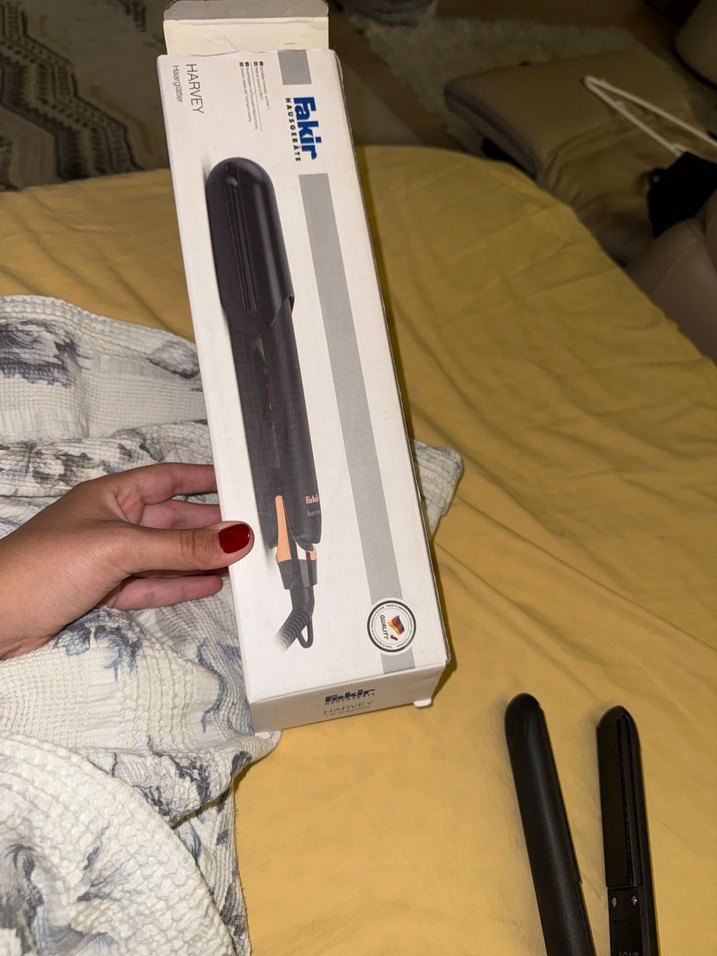 Siyah Saç Düzleştirici - Görsel 2