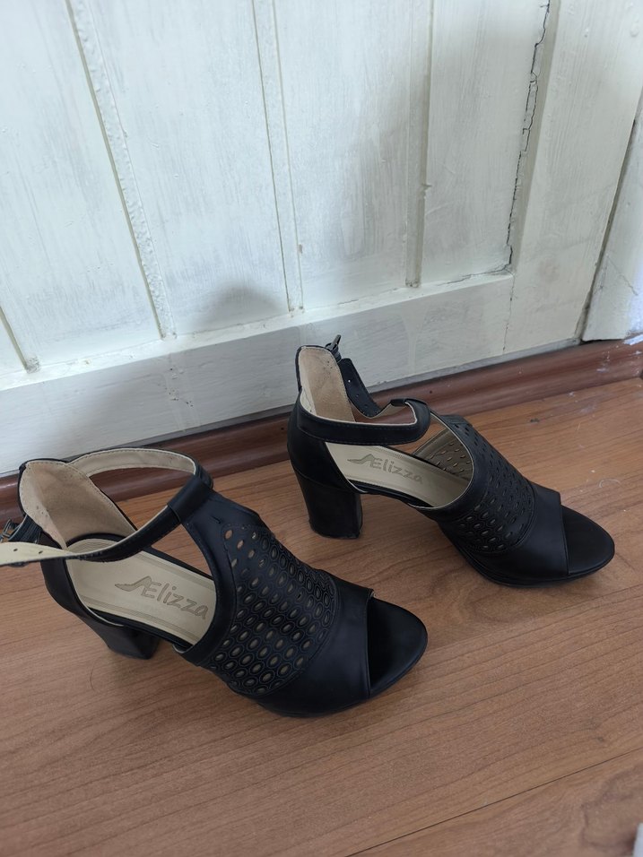 Siyah Tokalı Blok Topuklu Kadın Sandalet - Görsel 2