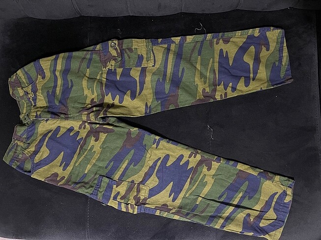 Erkek çocuk kamuflajlı pantolon