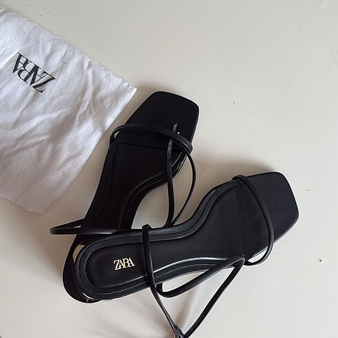 Zara Zara sandalet