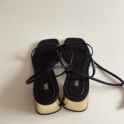 38 Beden siyah Renk Zara sandalet