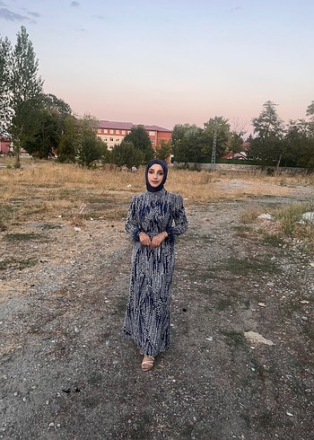 Abiye Uzun Kollu Yüksek Yakalı Gri Bağlama Desenli Elbise