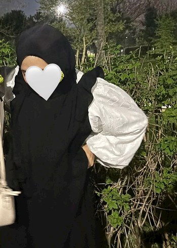 Siyah Drapeli Kadın Tesettür Jile